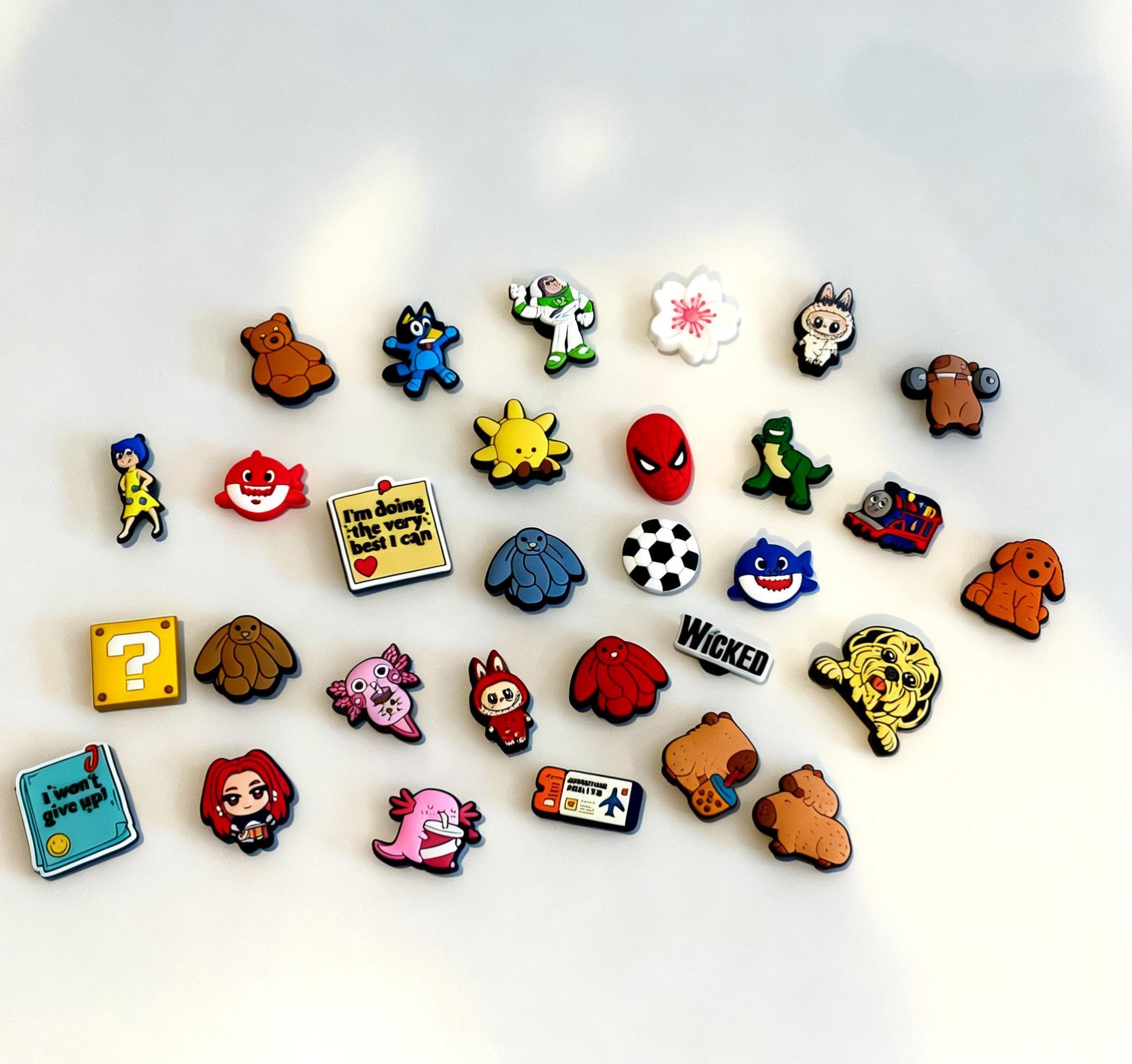 30 CHARMS - LARGE